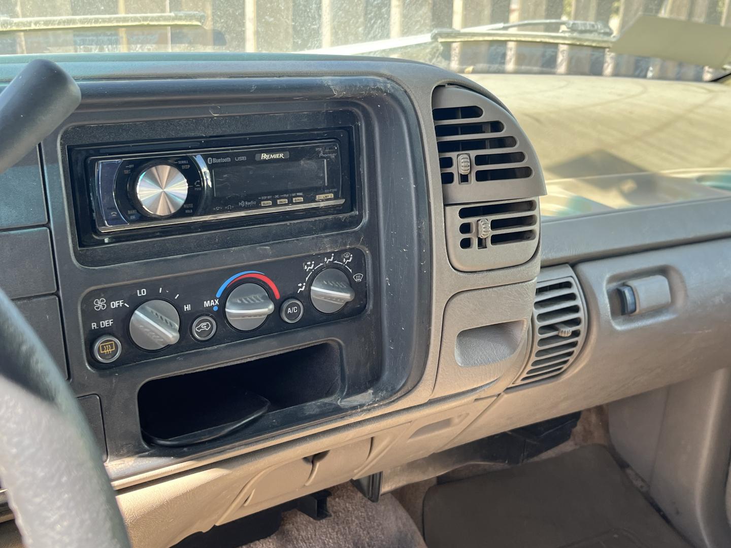 ./imagenes/INVOICE/2019/15951/SUV GMC SUBURBAN (8).JPG